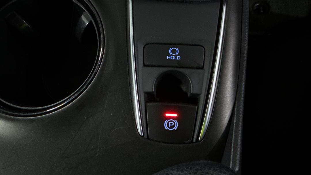 2024 Toyota Camry Ascent, Automatic, 51267 km, Handbrake