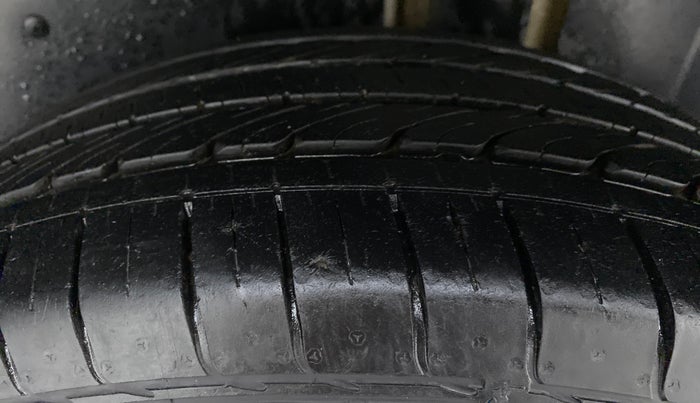 2020 MG HECTOR SHARP DCT PETROL, Petrol, Automatic, 23,356 km, Left Rear Tyre Tread