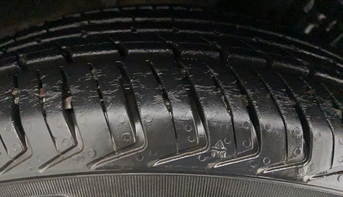2017 Datsun Go T (O), Petrol, Manual, 12,480 km, Right Rear Tyre Tread