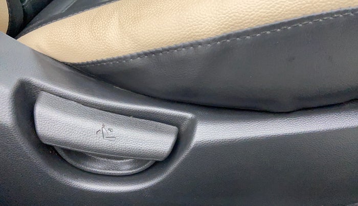 2017 Hyundai Xcent E PLUS, Petrol, Manual, 45,922 km, Driver Side Adjustment Panel