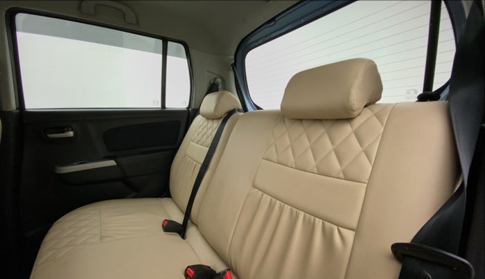 2012 Maruti Wagon R 1.0 VXI, Petrol, Manual, 41,333 km, Right Side Rear Door Cabin