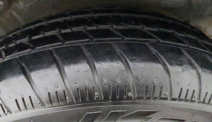 2012 Maruti Wagon R 1.0 VXI, Petrol, Manual, 41,333 km, Left Front Tyre Tread