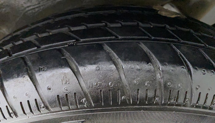 2012 Maruti Wagon R 1.0 VXI, Petrol, Manual, 41,333 km, Left Rear Tyre Tread