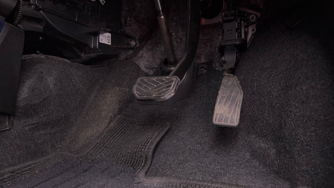 2023 Suzuki Ignis Gl, Automatic, 41824 km, Pedals and Footmat