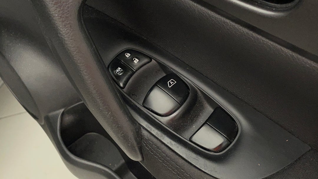 Drivers Side Door Panel Controls