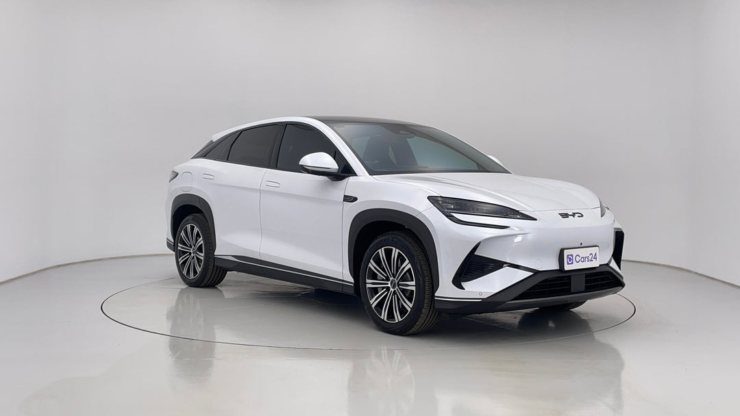 2025 Byd Sealion 7 Premium, Automatic, 7007 km, Right Front Diagonal (45- Degree) View