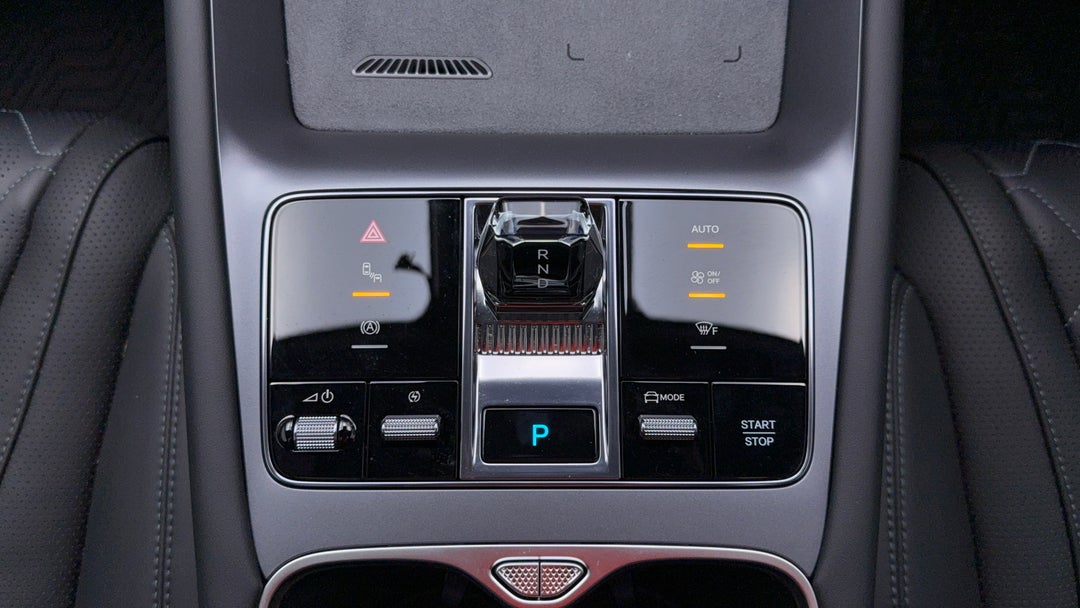 2025 Byd Sealion 7 Premium, Automatic, 7007 km, Gear Lever 