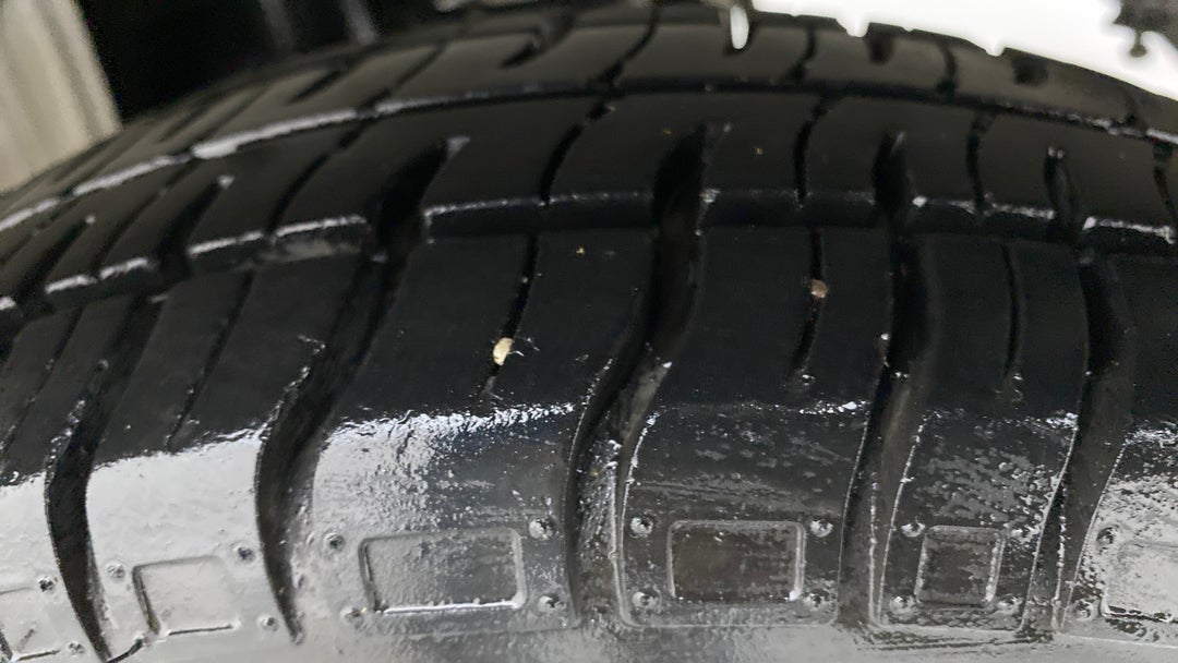 Left Rear Tyre Tread