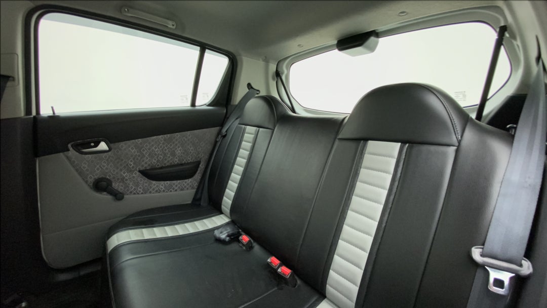 Right Side Rear Door Cabin