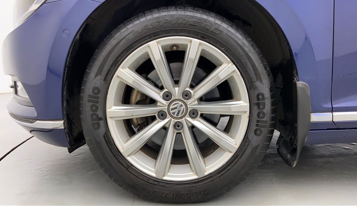 2018 Volkswagen Passat HIGHLINE DSG, Diesel, Automatic, 58,375 km, Left Front Wheel