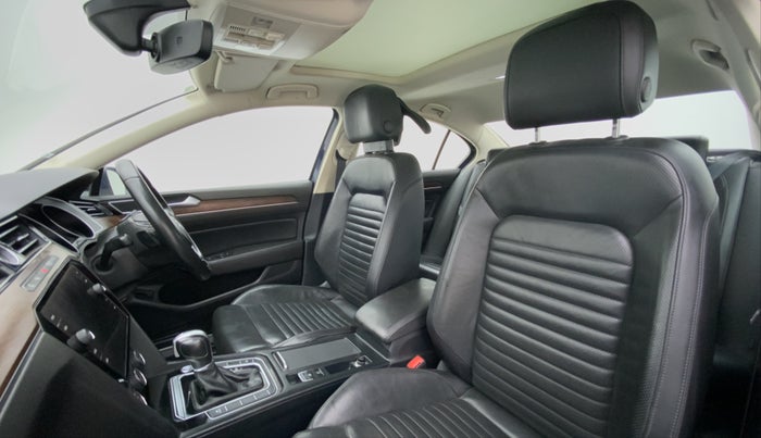 2018 Volkswagen Passat HIGHLINE DSG, Diesel, Automatic, 58,375 km, Right Side Front Door Cabin