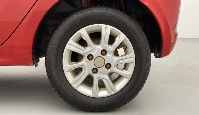 2016 Tata Tiago XZ 1.2 REVOTRON, Petrol, Manual, 74,246 km, Left Rear Wheel