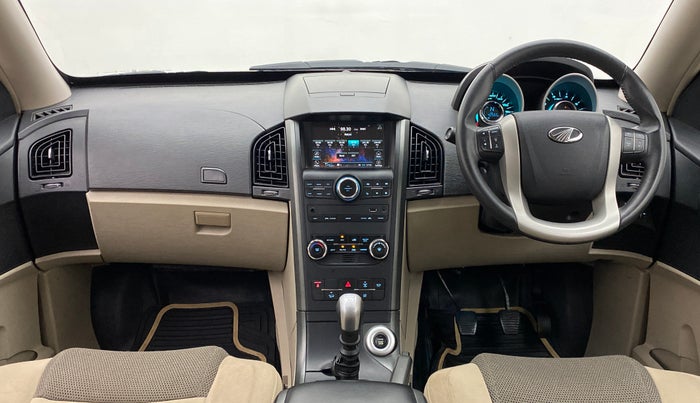 2018 Mahindra XUV500 W9, Diesel, Manual, 42,618 km, Dashboard