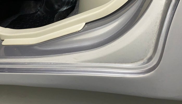 2014 Maruti Celerio VXI AMT, Petrol, Automatic, 22,700 km, Left running board - Paint is slightly faded