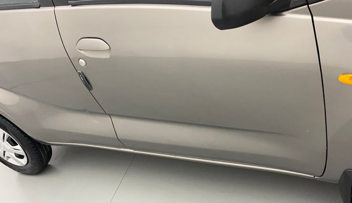 2017 Datsun Redi Go T(O) 1.0, Petrol, Manual, 48,075 km, Driver-side door - Minor scratches