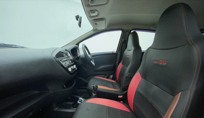 2017 Datsun Redi Go T(O) 1.0, Petrol, Manual, 48,075 km, Right Side Front Door Cabin