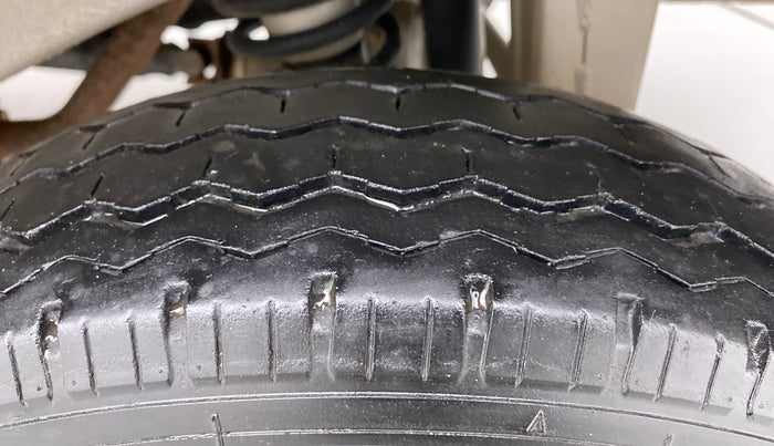 2019 Maruti Eeco 5 STR WITH AC PLUSHTR, Petrol, Manual, 17,008 km, Left Rear Tyre Tread