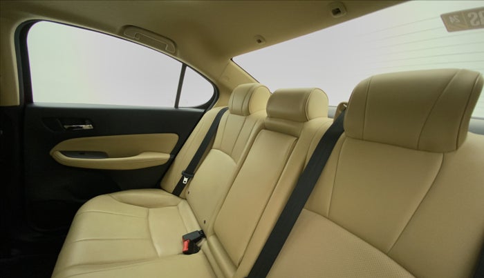 2021 Honda City 1.5L I-VTEC ZX, Petrol, Manual, 43,784 km, Right Side Rear Door Cabin