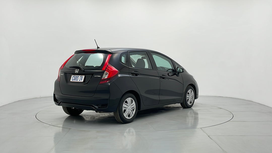 Right Back Diagonal (45- Degree) View