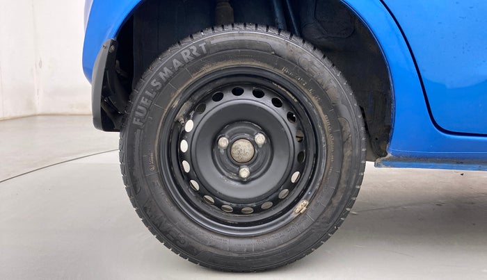 2020 Datsun Redi Go T(O) 1.0 AMT, Petrol, Automatic, 39,249 km, Right Rear Wheel