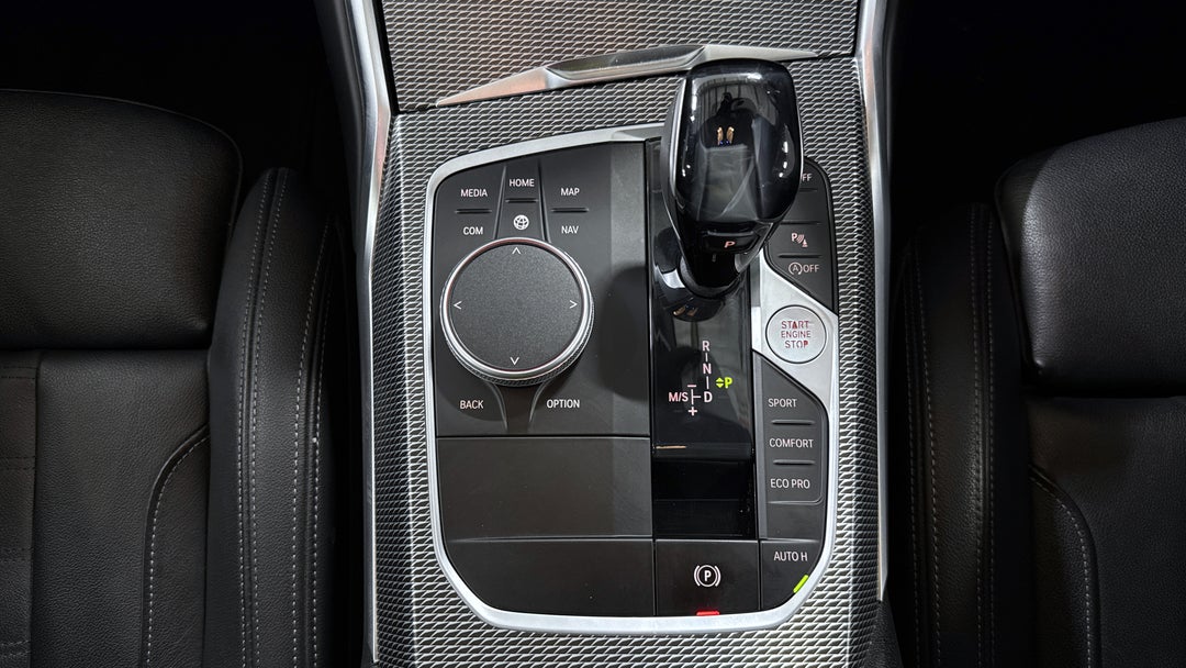 2021 BMW 3 20i M Sport, Automatic, 83359 km, Gear Lever 