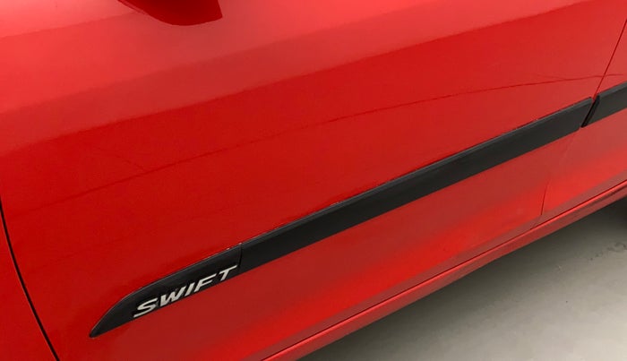 2016 Maruti Swift VXI, Petrol, Manual, 42,733 km, Front passenger door - Minor scratches