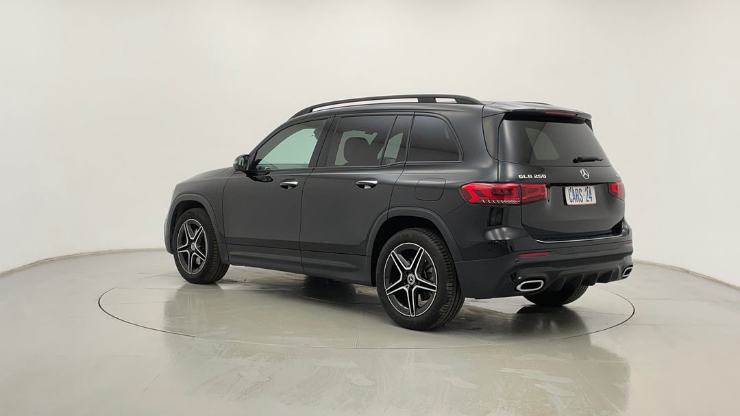 Left Back Diagonal (45- Degree) View