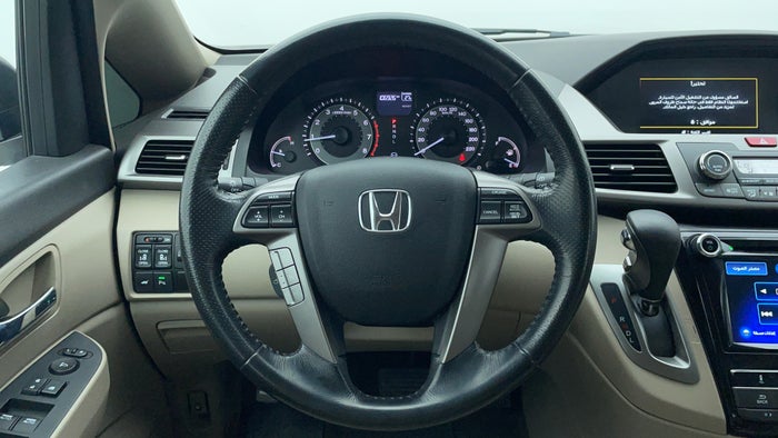 Honda Odyssey-Steering Wheel Close-up