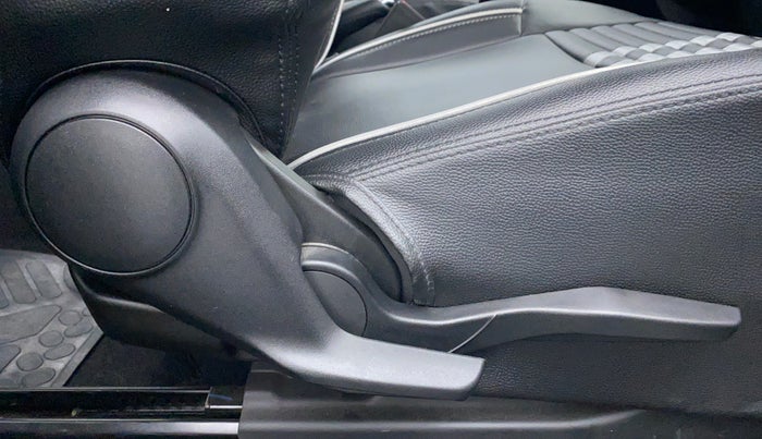 2019 Maruti Swift VXI D, Petrol, Manual, 10,056 km, Driver Side Adjustment Panel