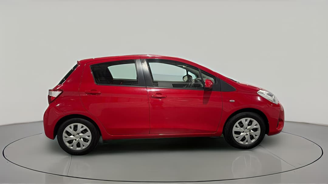 2019 Toyota Yaris Ascent, Automatic, 66843 km, Right Side View