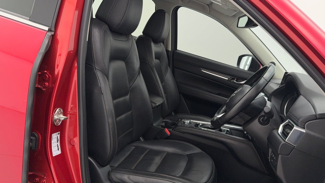 2019 Mazda CX-5 Gt (4x4), Automatic, 146339 km, Right Side Front Door Cabin View