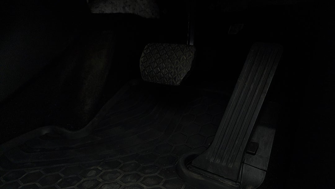 2019 Mazda CX-5 Gt (4x4), Automatic, 146339 km, Pedals and Footmat