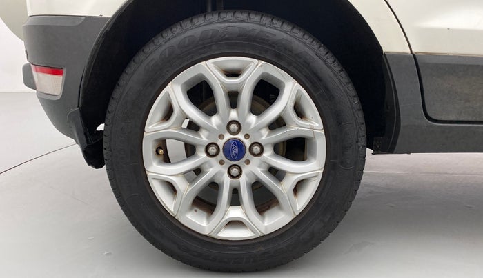2015 Ford Ecosport 1.5 TITANIUM TI VCT AT, Petrol, Automatic, 71,550 km, Right Rear Wheel