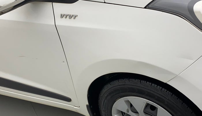 2016 Hyundai Xcent S 1.2, Petrol, Manual, 43,687 km, Right fender - Minor scratches