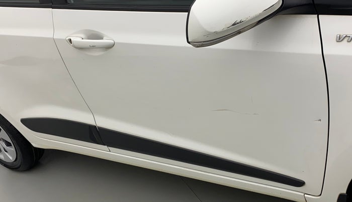 2016 Hyundai Xcent S 1.2, Petrol, Manual, 43,687 km, Driver-side door - Minor scratches
