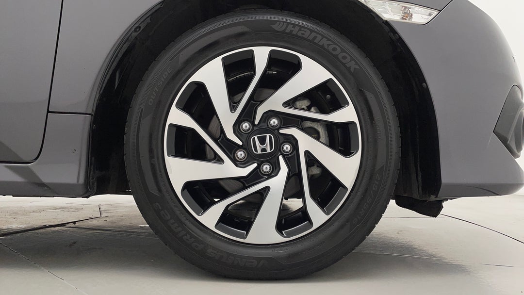 2016 Honda Civic Vti-s, Automatic, 51746 km, Right Front Wheel