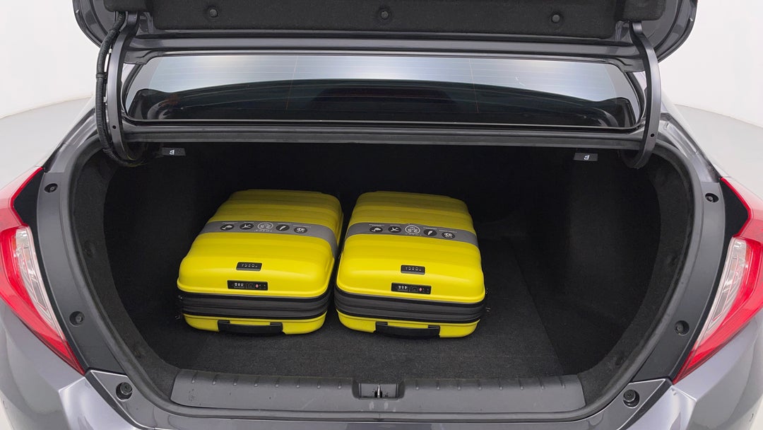 2016 Honda Civic Vti-s, Automatic, 51746 km, Boot Inside View with Luggage