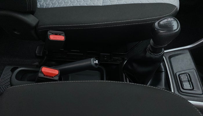 2021 Datsun Redi Go T (O), Petrol, Manual, 1,824 km, Gear Lever