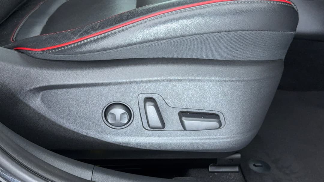 2021 Hyundai Kona N Line Premium Ttr (AWD), Automatic, 62920 km, Drivers Side Adjustment Panel