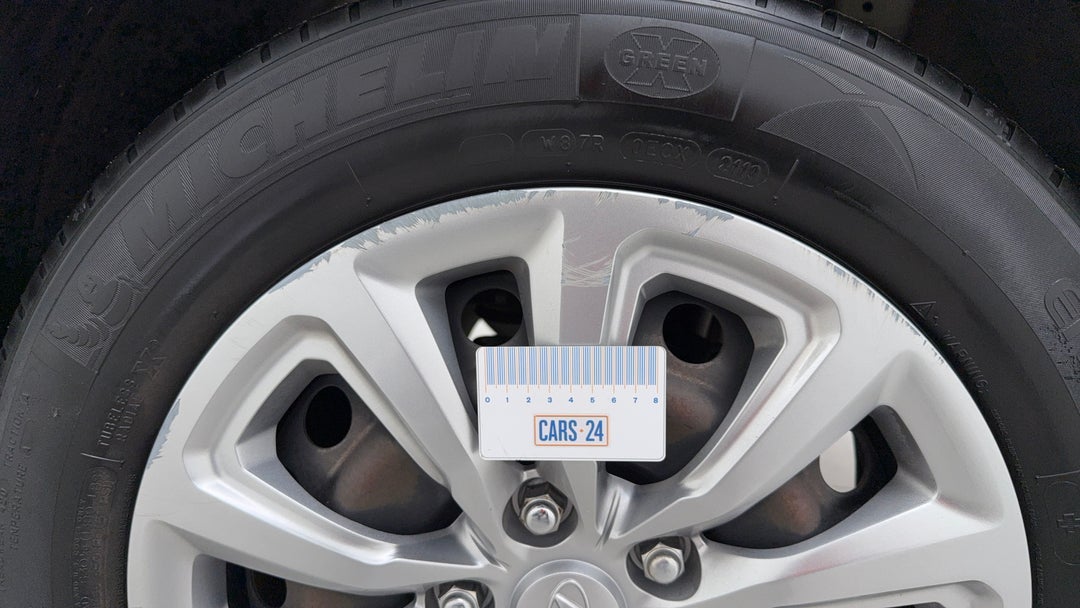 Wheels Hubcap Rear LHS Gutter Rash