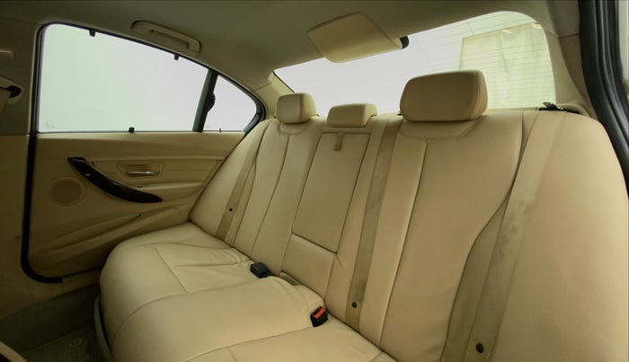 2013 BMW 3 Series 320D LUXURYLINE, Diesel, Automatic, 1,53,870 km, Right Side Rear Door Cabin