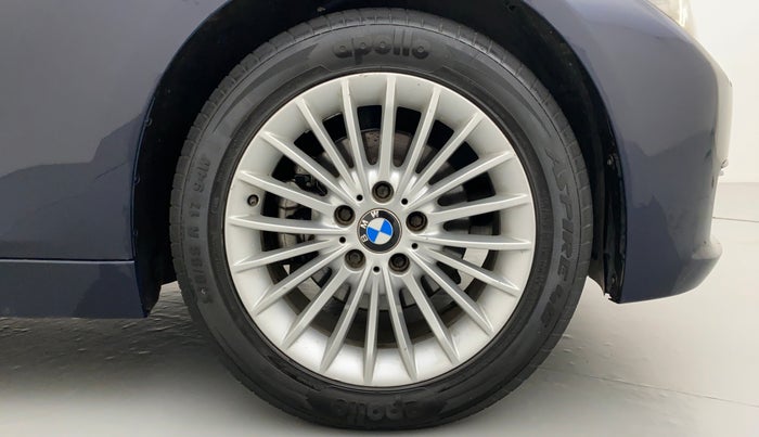 2013 BMW 3 Series 320D LUXURYLINE, Diesel, Automatic, 1,53,870 km, Right Front Wheel