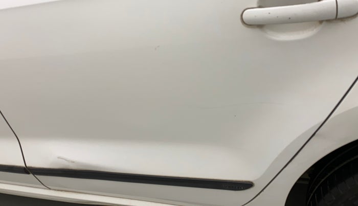 2011 Volkswagen Vento TRENDLINE 1.6, Petrol, Manual, 98,449 km, Rear left door - Minor scratches