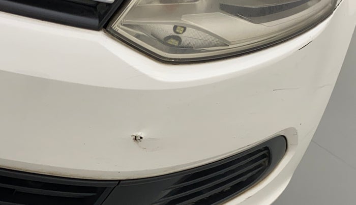 2011 Volkswagen Vento TRENDLINE 1.6, Petrol, Manual, 98,449 km, Front bumper - Minor damage