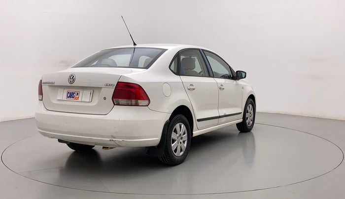 2011 Volkswagen Vento TRENDLINE 1.6, Petrol, Manual, 98,449 km, Right Back Diagonal