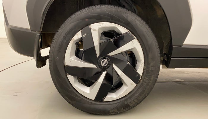 2021 Nissan MAGNITE XL TURBO, Petrol, Manual, 29,933 km, Right Rear Wheel