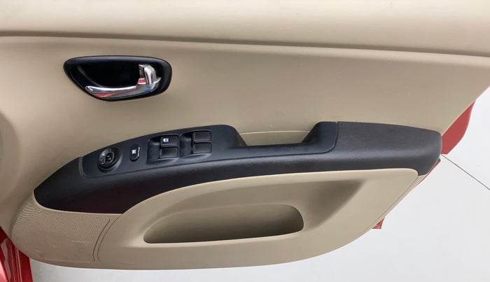 2011 Hyundai i10 SPORTZ 1.2, Petrol, Manual, 58,620 km, Driver Side Door Panels Control