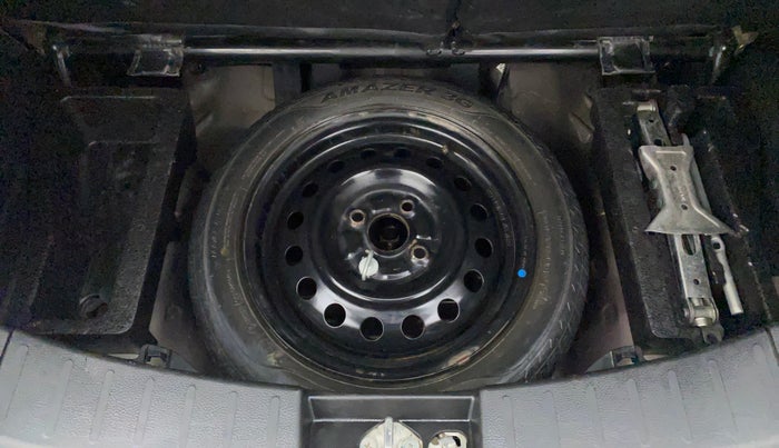 2016 Maruti Wagon R 1.0 VXI OPT, Petrol, Manual, 40,874 km, Spare Tyre