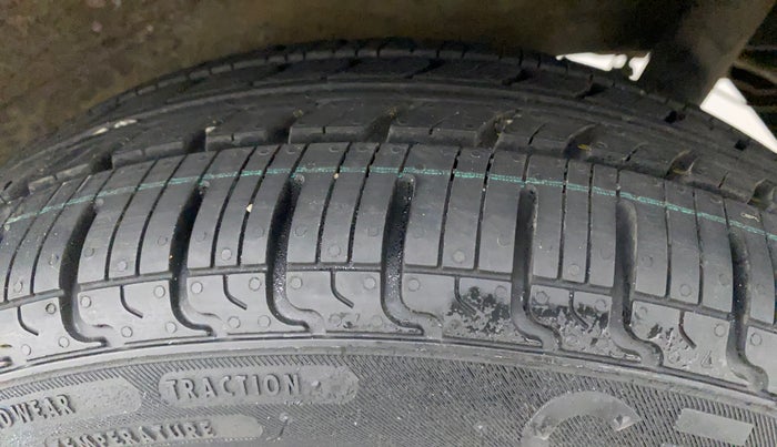 2016 Maruti Wagon R 1.0 VXI OPT, Petrol, Manual, 40,874 km, Left Rear Tyre Tread