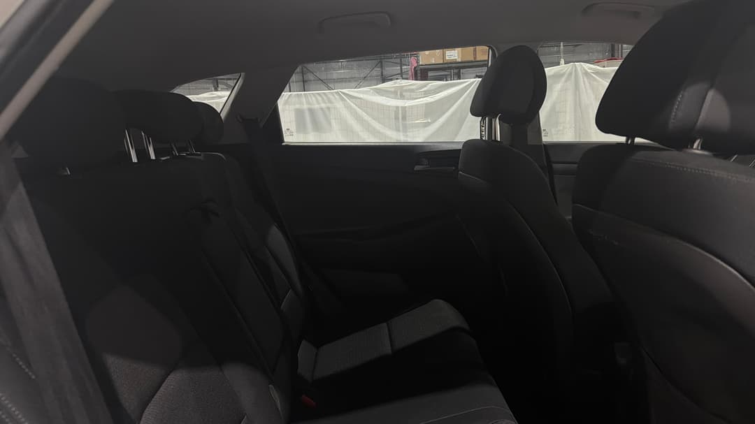 2017 Hyundai Tucson Active (FWD), Automatic, 91883 km, Right Side Rear Door Cabin View
